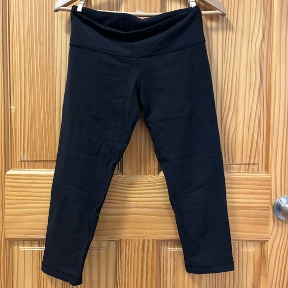 lululemon athletica Pants - Lululemon Athletica Black Leggings 23 inch Inseam size 6
